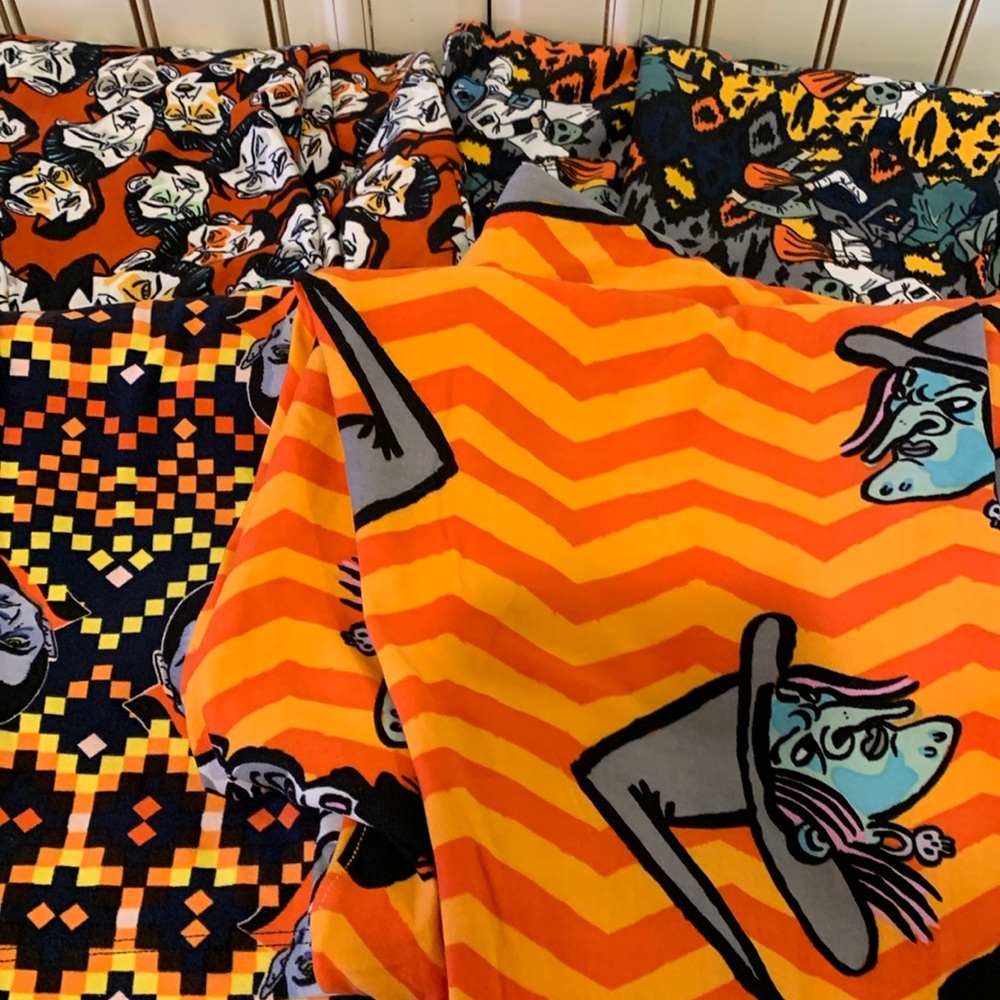 LuLaRoe Halloween old school leggings. TC2 . New never worn.